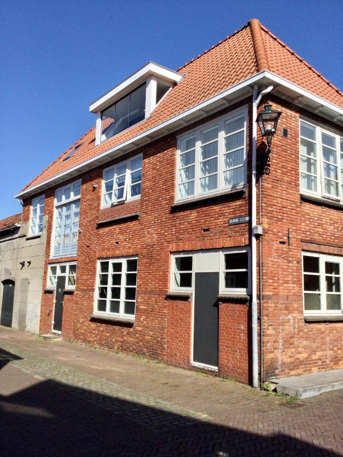 Pension Montmaertre Zierikzee Buitenkant foto