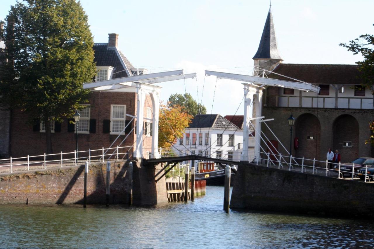 Pension Montmaertre Zierikzee Buitenkant foto