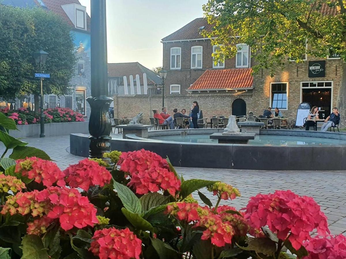 Pension Montmaertre Zierikzee Buitenkant foto