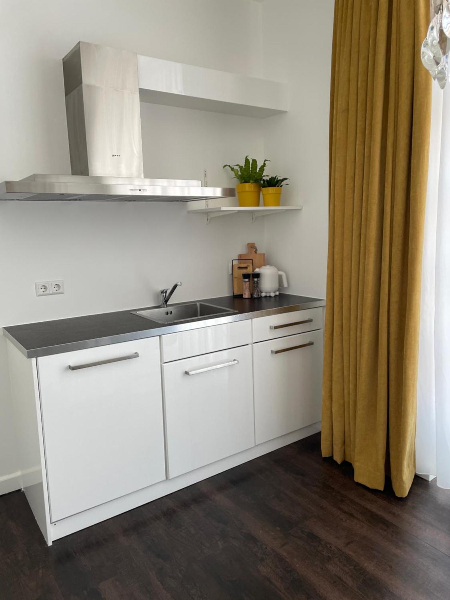 Pension Montmaertre Zierikzee Kamer foto